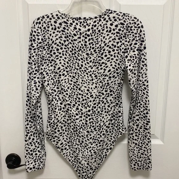 Gaze Bodysuit Size S Animal Print Brown Tan Casual Long Sleeve very soft95% Poly - Picture 4 of 6